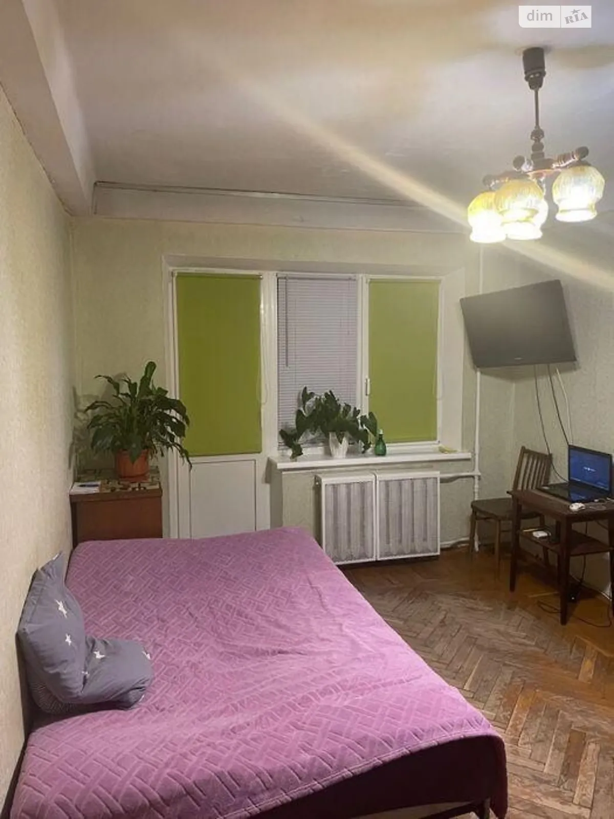Продается 2-комнатная квартира 45 кв. м в Киеве, ул. Гната Юры, 5
