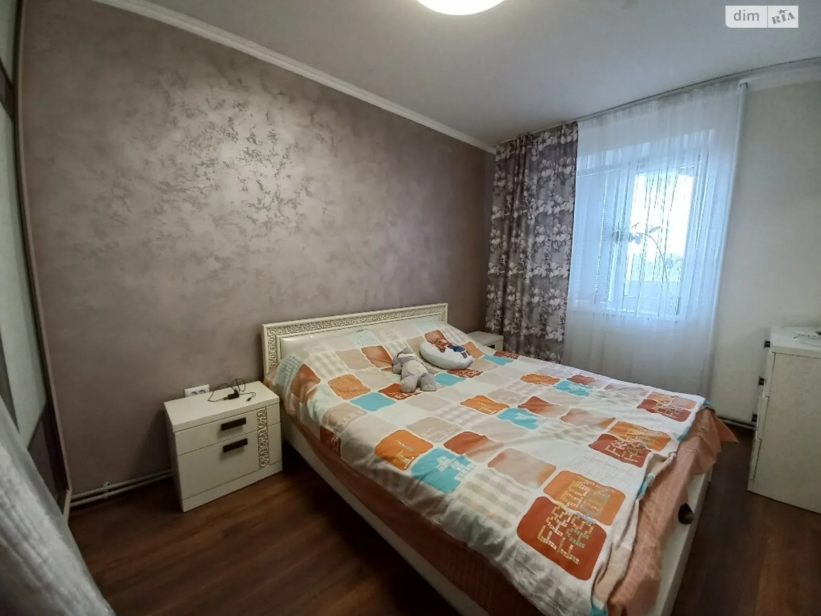 Продается 4-комнатная квартира 78 кв. м в Николаеве, ул. Архитектора Старова, 8Б - фото 1