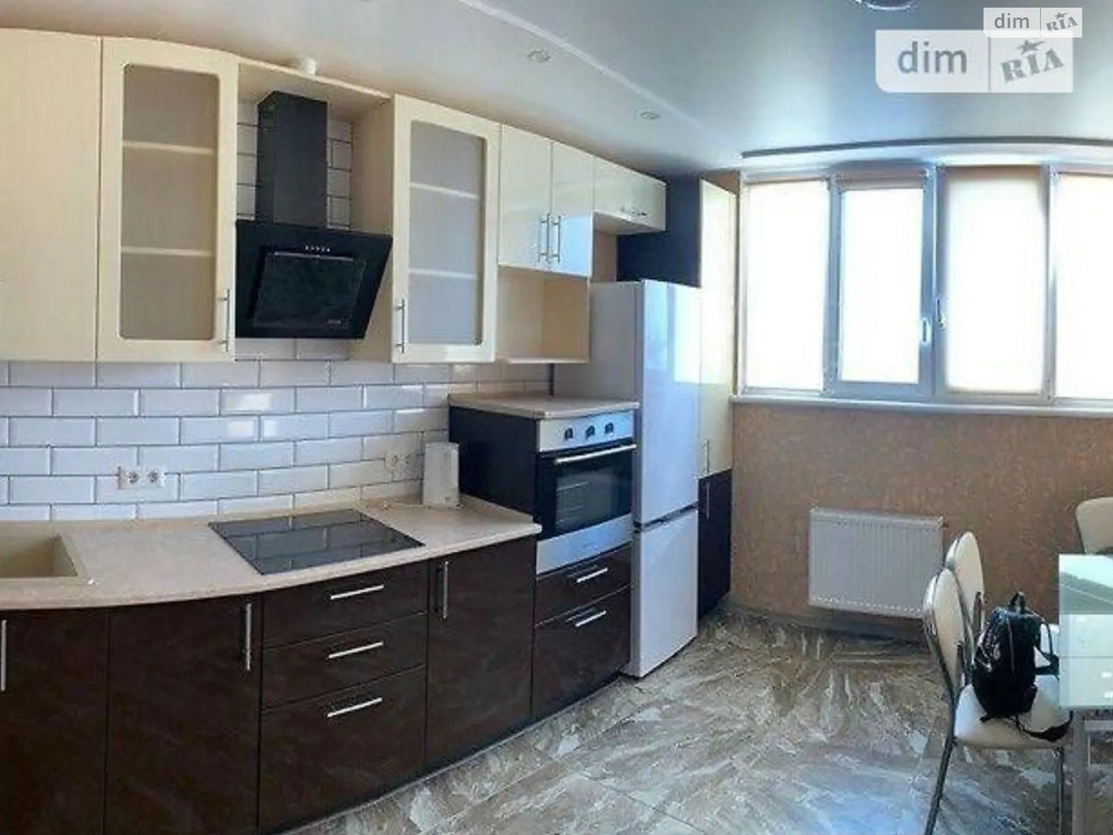 Продается 2-комнатная квартира 56 кв. м в Киеве, ул. Соломии Крушельницкой, 13 - фото 1