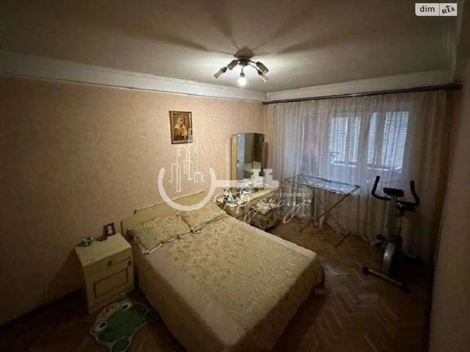 Продається 2-кімнатна квартира 44 кв. м у Києві, вул. Велика Васильківська, 101