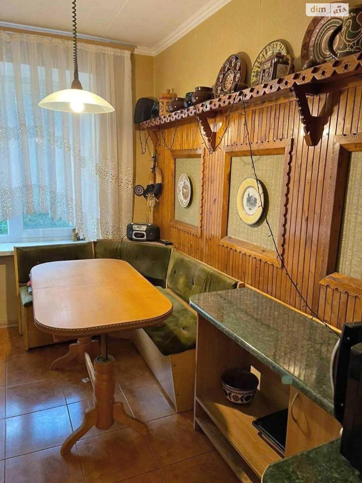 Продается 3-комнатная квартира 64 кв. м в Киеве, цена: 64000 $