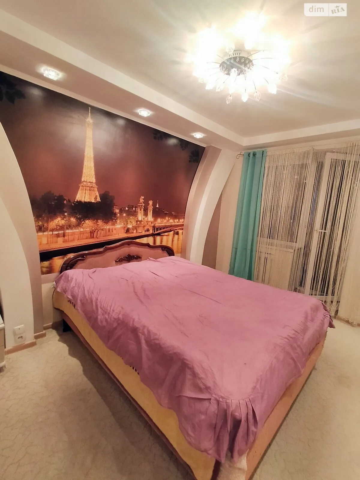 Продается 3-комнатная квартира 67 кв. м в Одессе, ул. Бугаевская