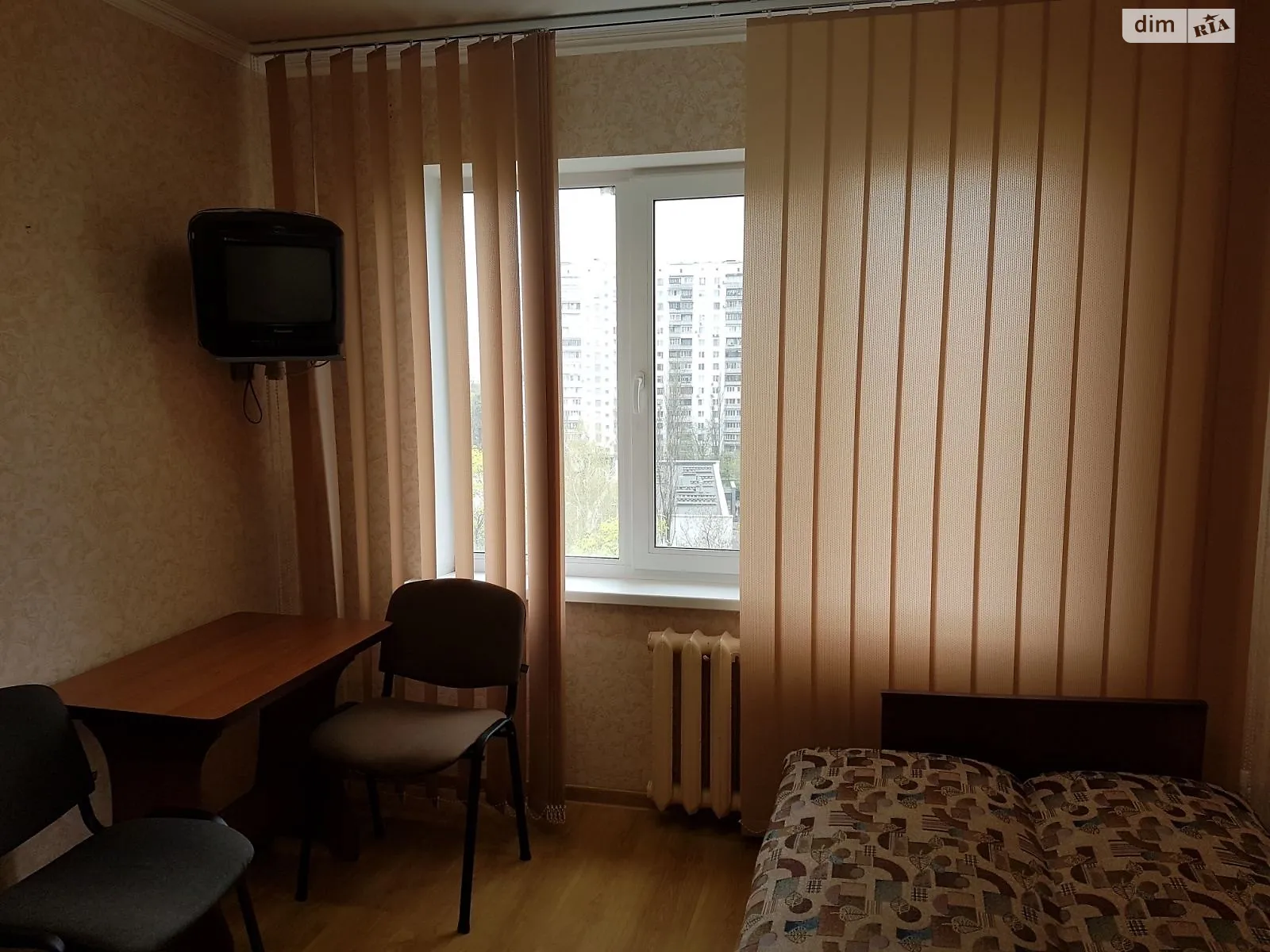 Здається в оренду кімната 65 кв. м у Києві, цена: 3800 грн