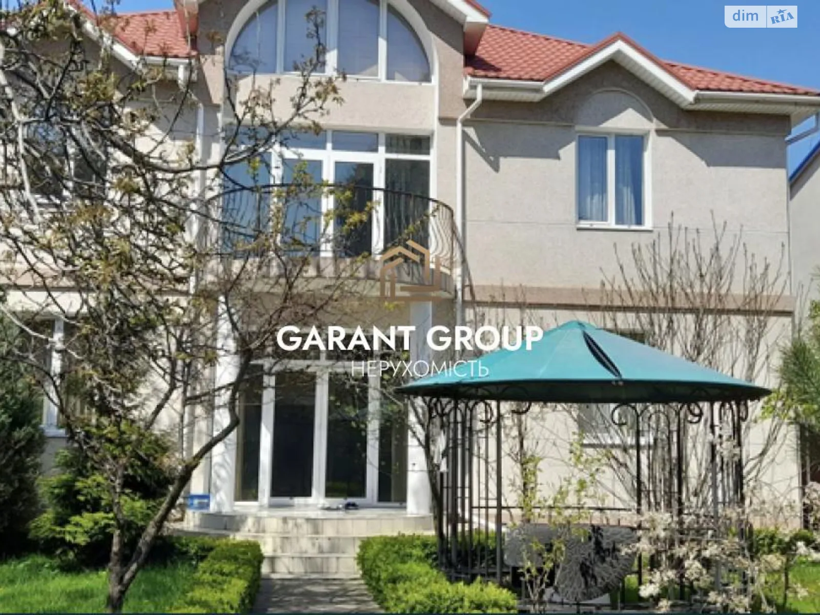 Продається будинок 2 поверховий 390 кв. м з гаражем, цена: 350000 $