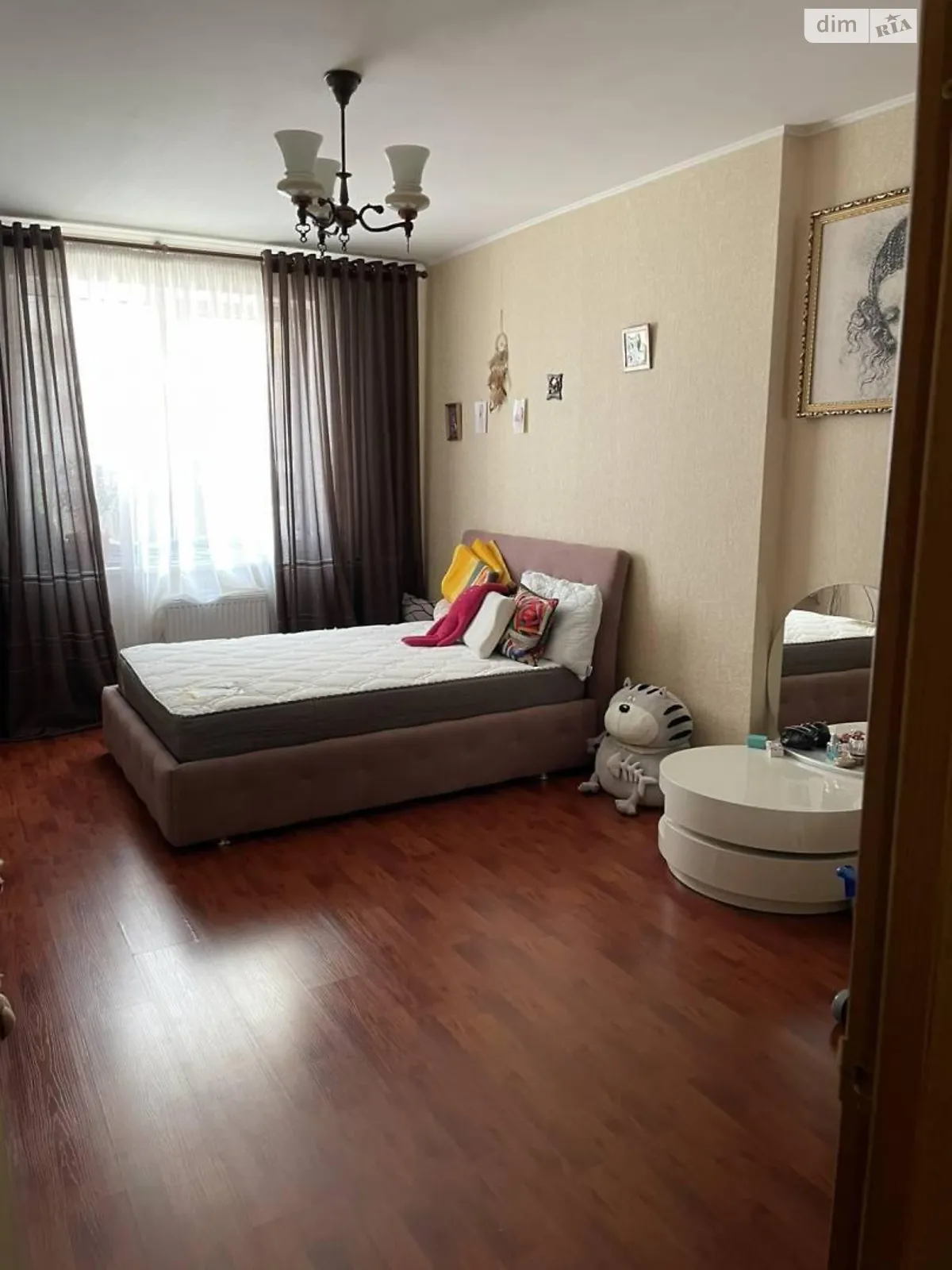 Продается 1-комнатная квартира 48.3 кв. м в Одессе, просп. Небесной Сотни