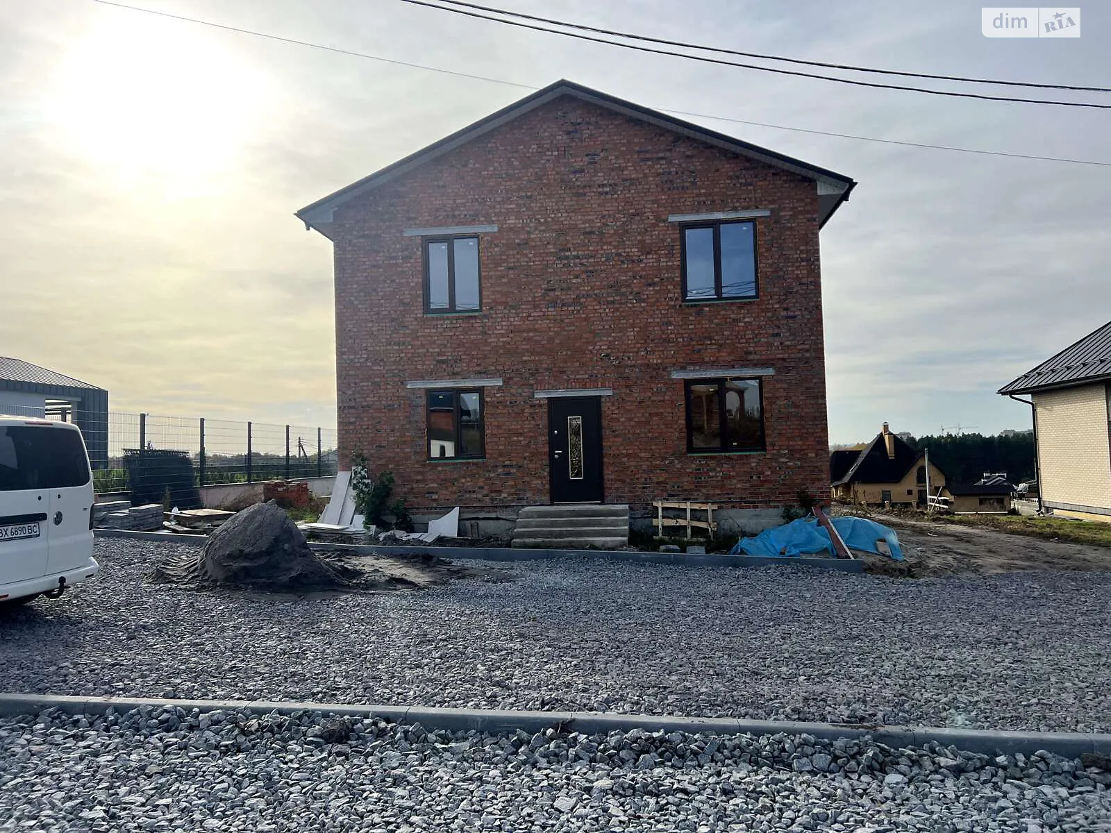 Продается дом на 2 этажа 140 кв. м с балконом, цена: 85000 $ - фото 1