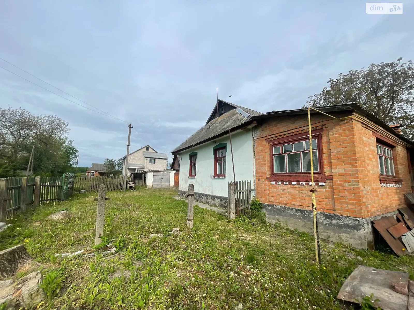 Продається одноповерховий будинок 104 кв. м з каміном, цена: 26989 $