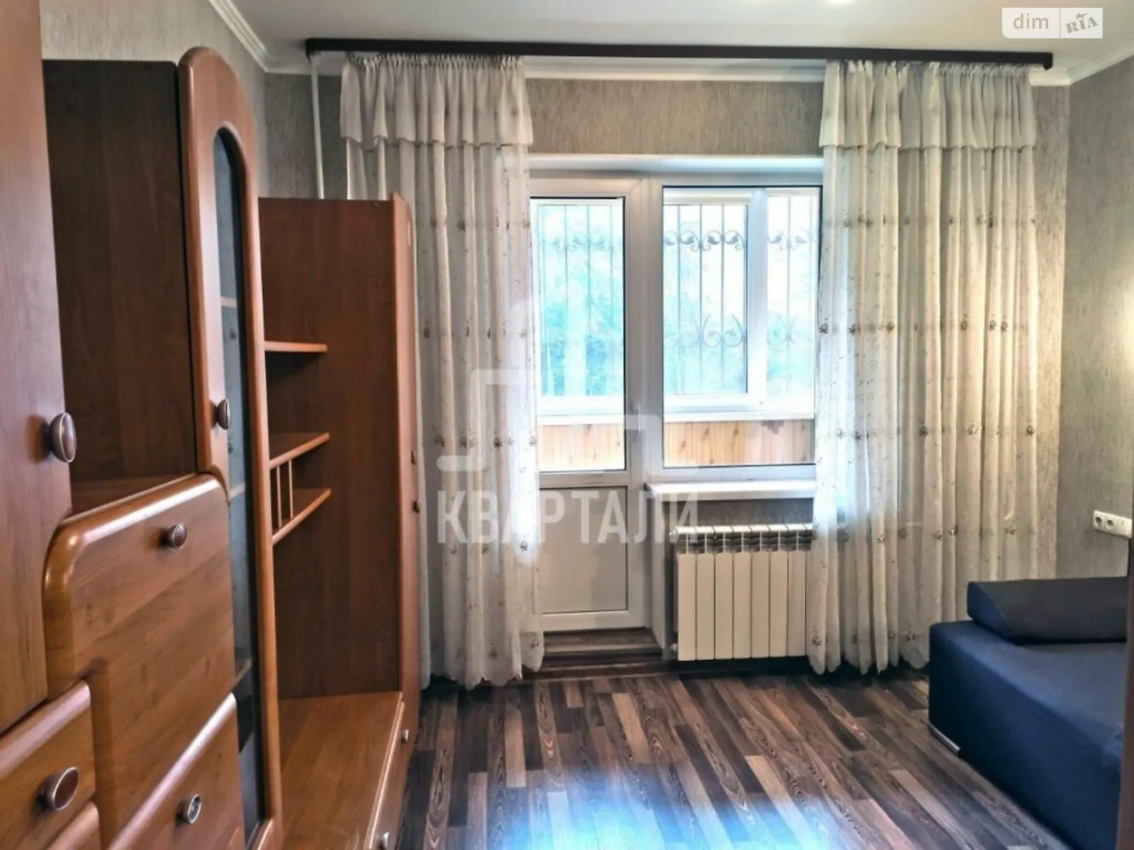 Продается 3-комнатная квартира 73 кв. м в Киеве, ул. Семеновская, 9