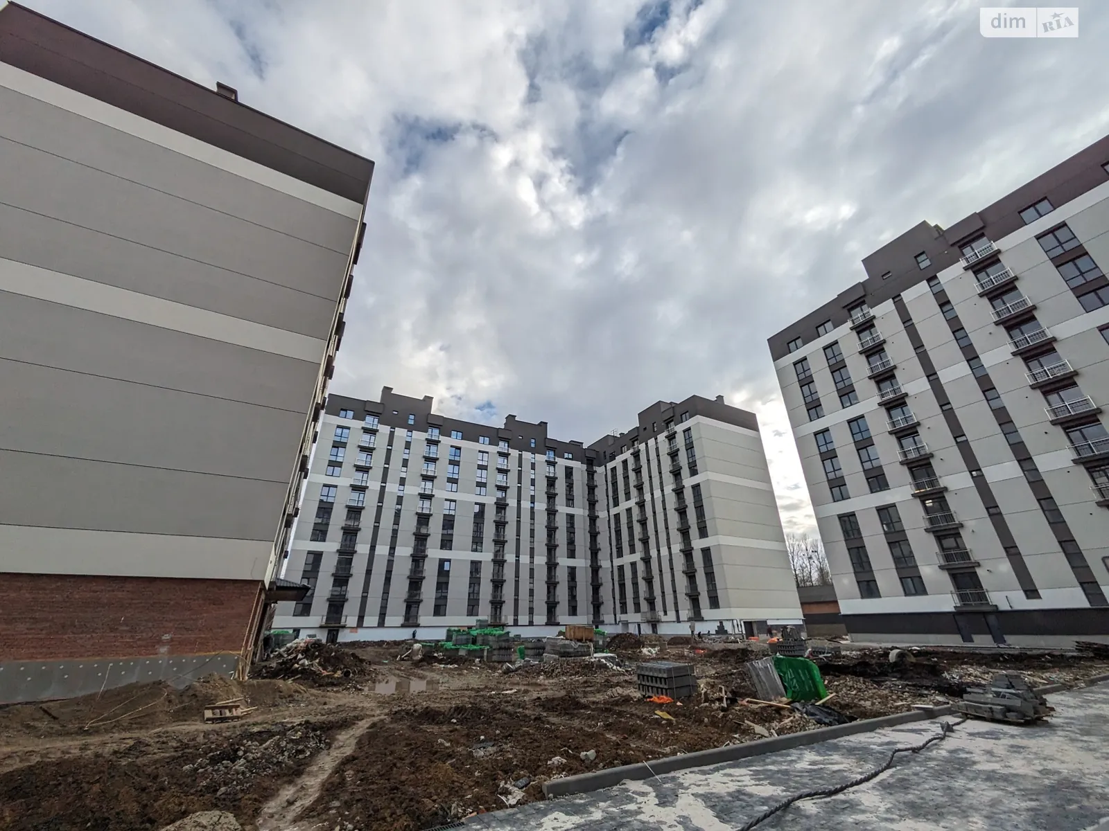 Продається 1-кімнатна квартира 42.89 кв. м у Івано-Франківську, вул. Виноградна - фото 1