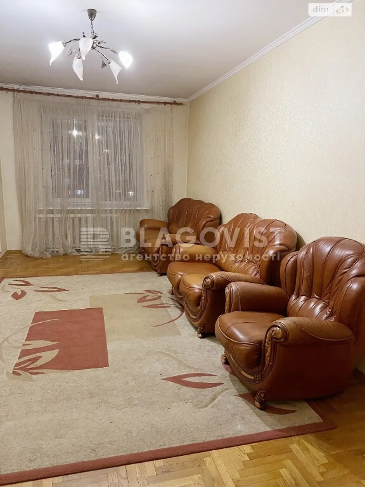 Продается 3-комнатная квартира 100 кв. м в Киеве, ул. Анны Ахматовой, 16Б - фото 1