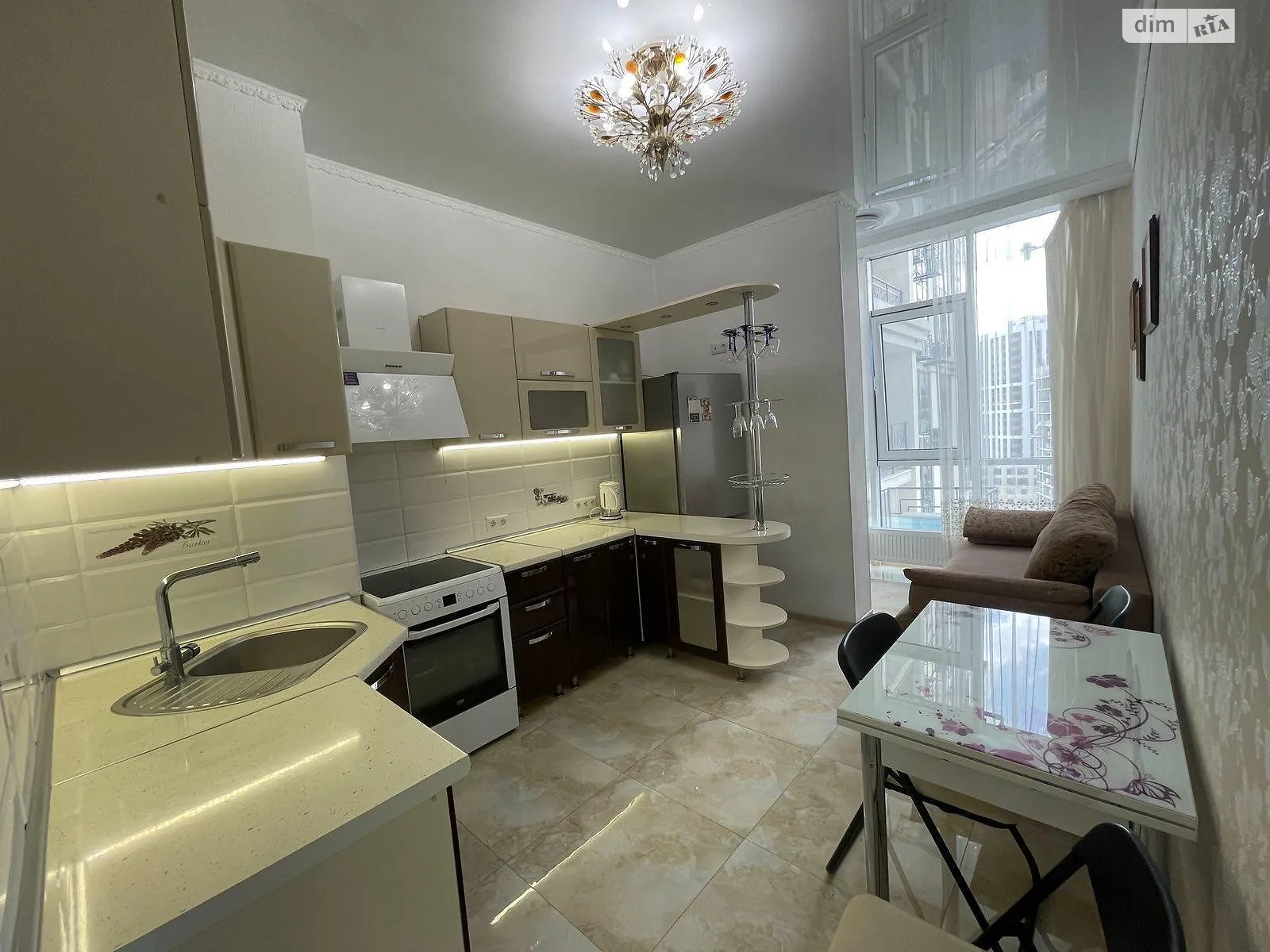 Продается 1-комнатная квартира 50 кв. м в Одессе, бул. Французский, 60Г - фото 1