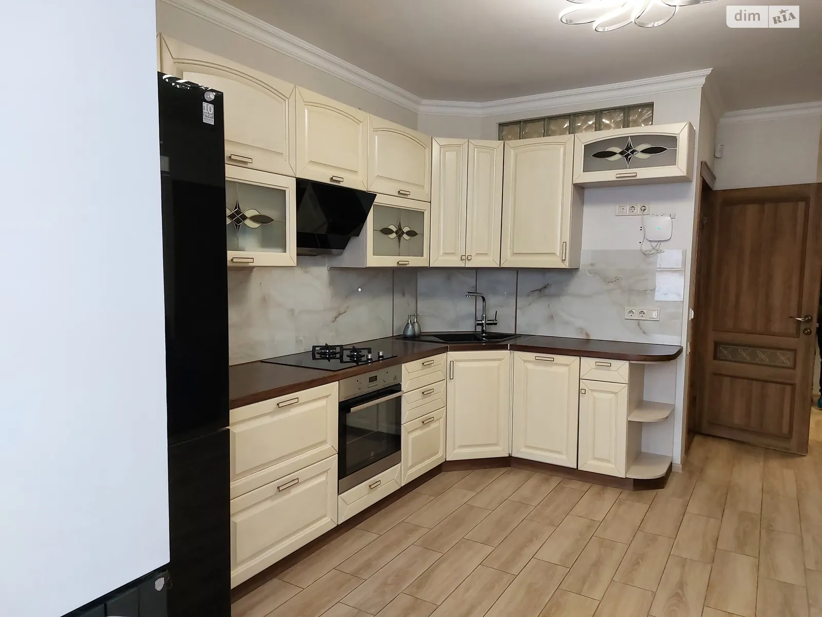 Продается 2-комнатная квартира 57.6 кв. м в Одессе, ул. Академика Сахарова - фото 1