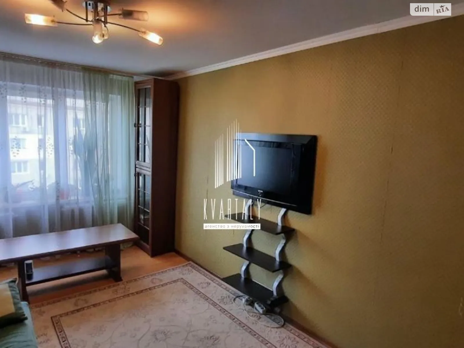 Продается 3-комнатная квартира 64 кв. м в Киеве, ул. Бакинская, 37 - фото 1