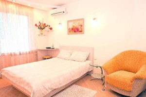 Довгострокова оренда квартири, Київ, р‑н. Печерський, ст.м. Печерська, Гусовського вулиця, буд. 2