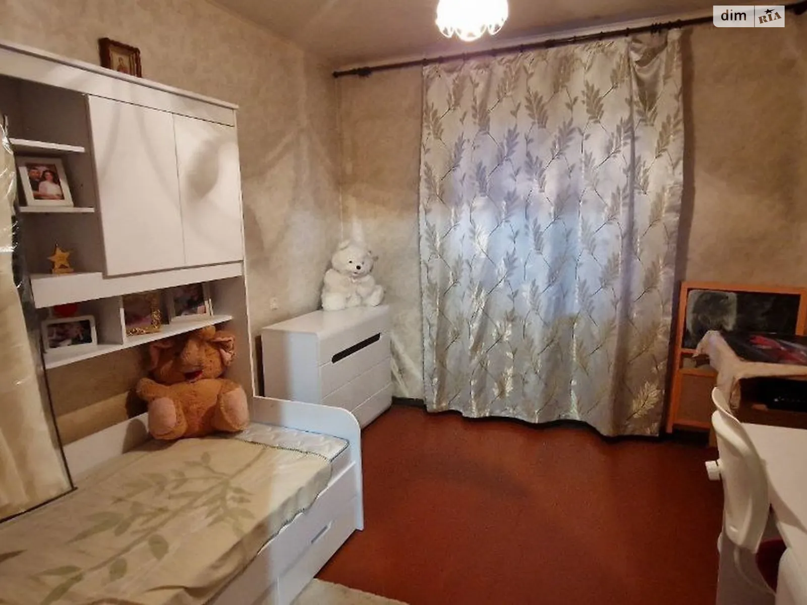 Продается 3-комнатная квартира 64.5 кв. м в Кривом Роге, цена: 15000 $