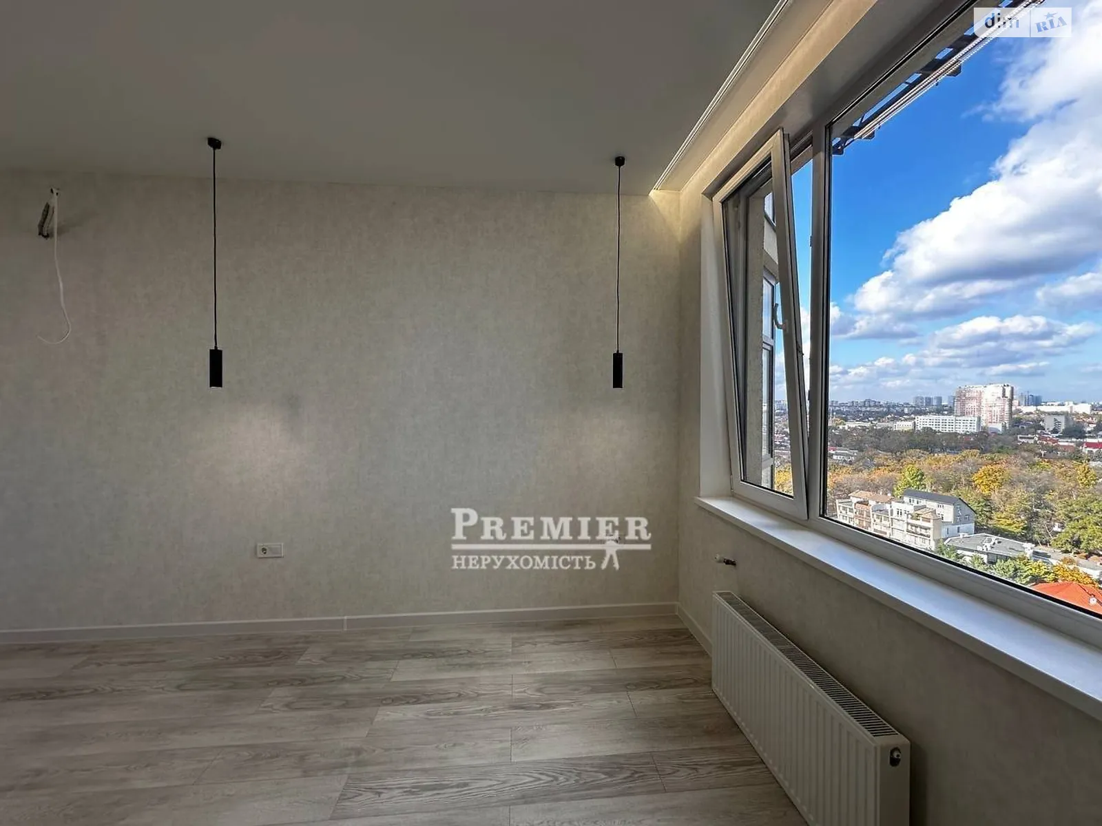 Продается 1-комнатная квартира 41.6 кв. м в Одессе, Фонтанская дор. - фото 1