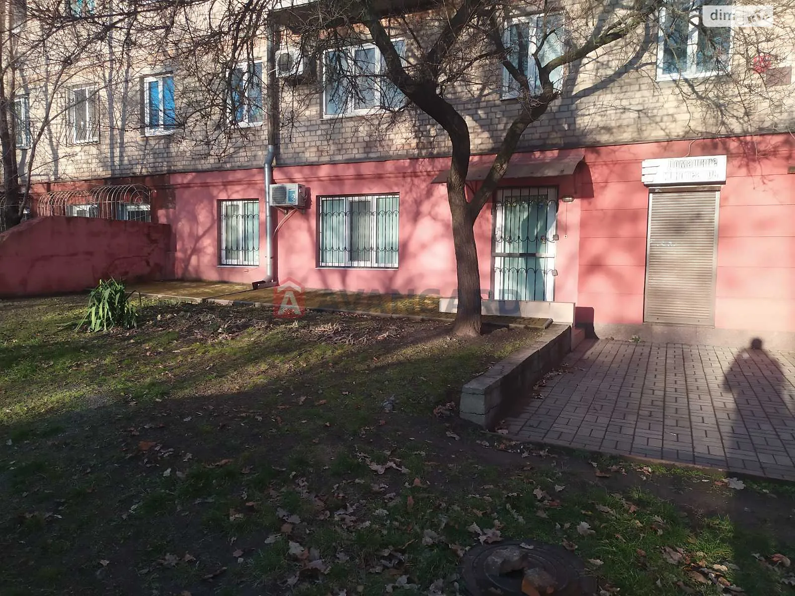 Продается объект сферы услуг 42 кв. м в 5-этажном здании, цена: 26900 $ - фото 1