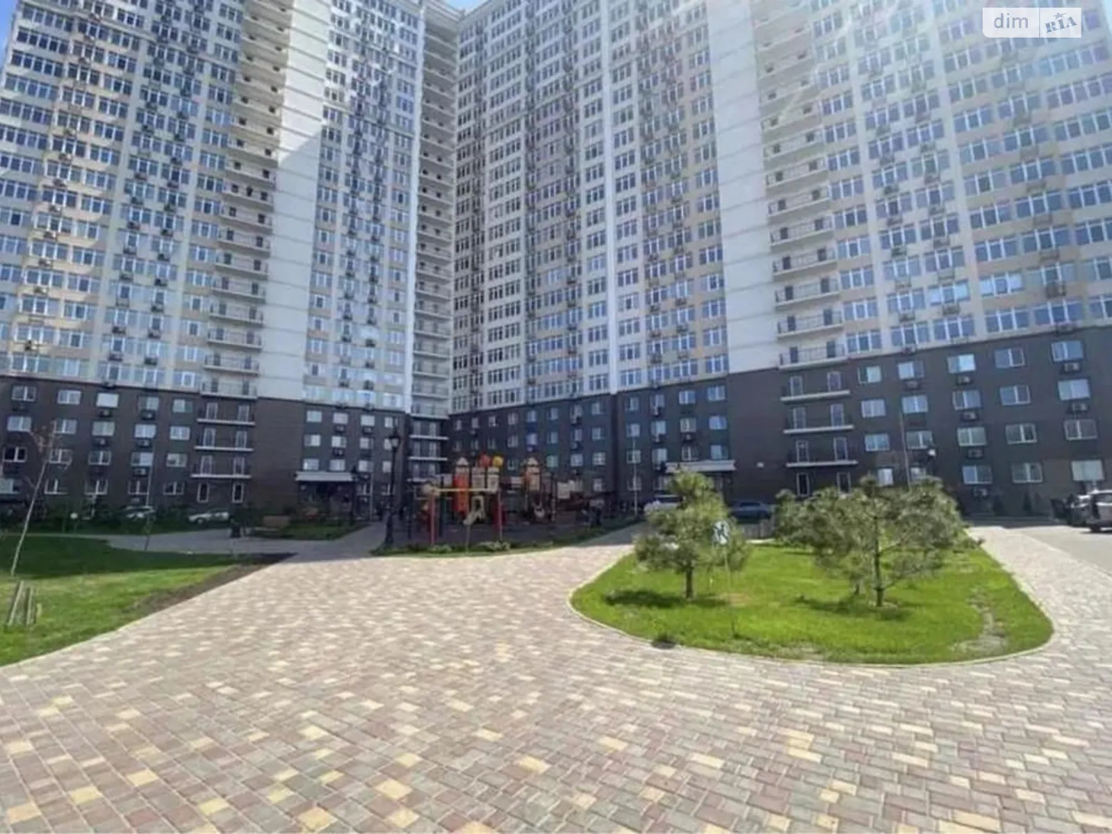 Продается 3-комнатная квартира 69 кв. м в Одессе, ул. Бассейная, 6А - фото 1