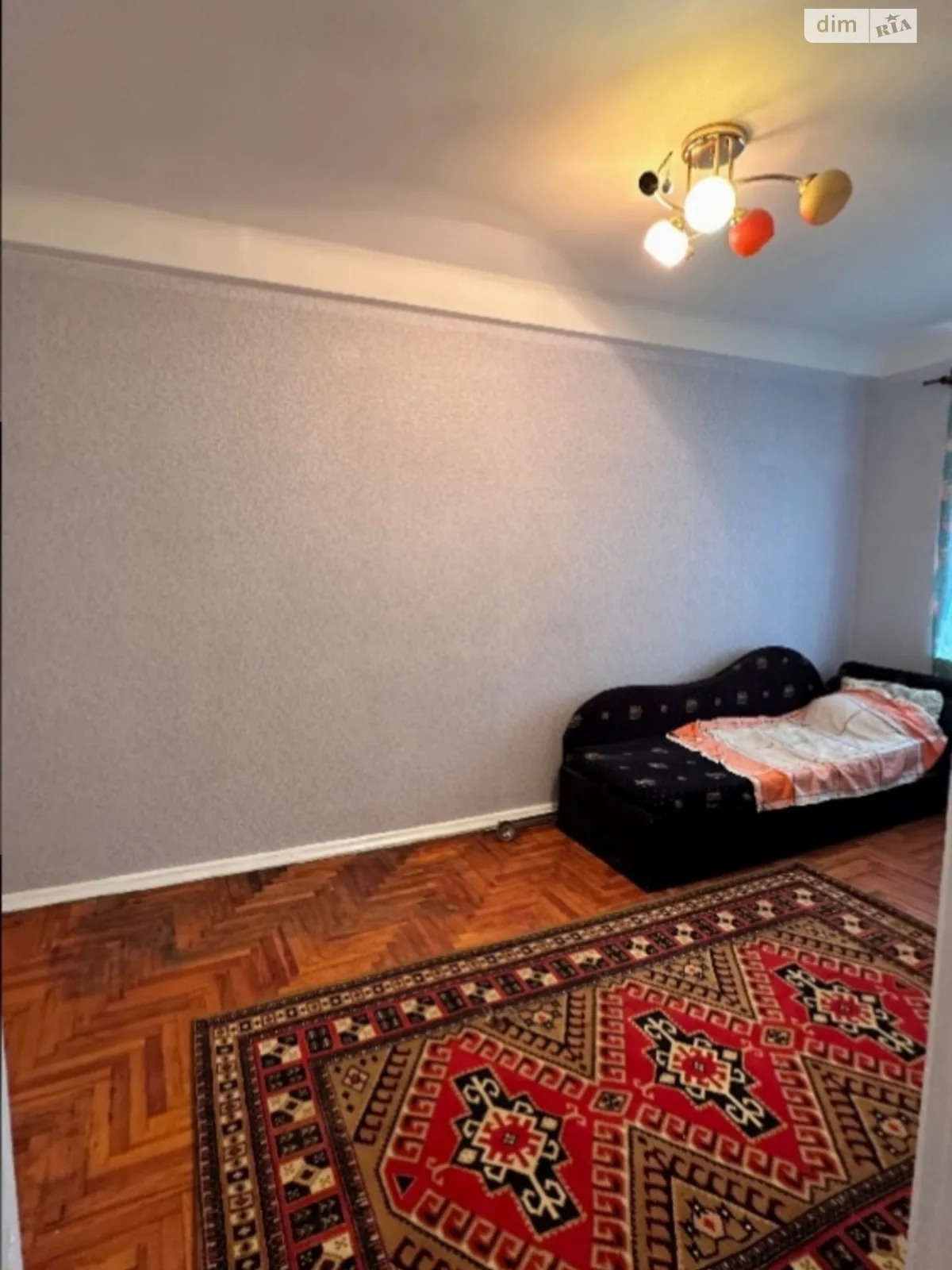 3-комнатная квартира 53.2 кв. м в Запорожье, цена: 18000 $
