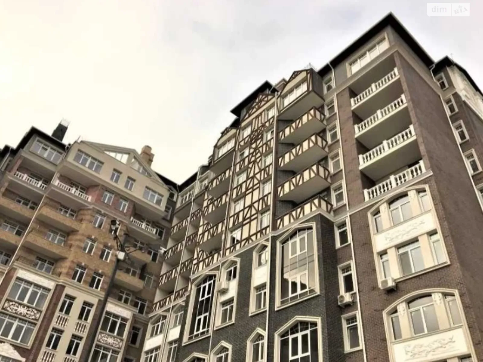 Продается 3-комнатная квартира 120 кв. м в Крыжановке, ул. Софиевская - фото 1