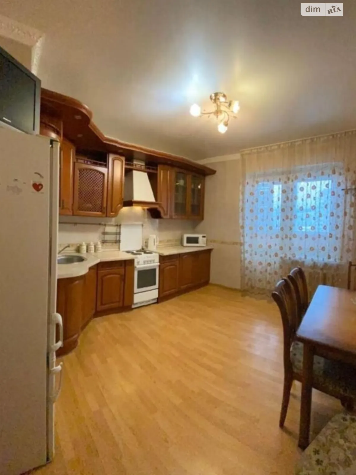 Продается 1-комнатная квартира 52 кв. м в Киеве, ул. Анны Ахматовой, 35А