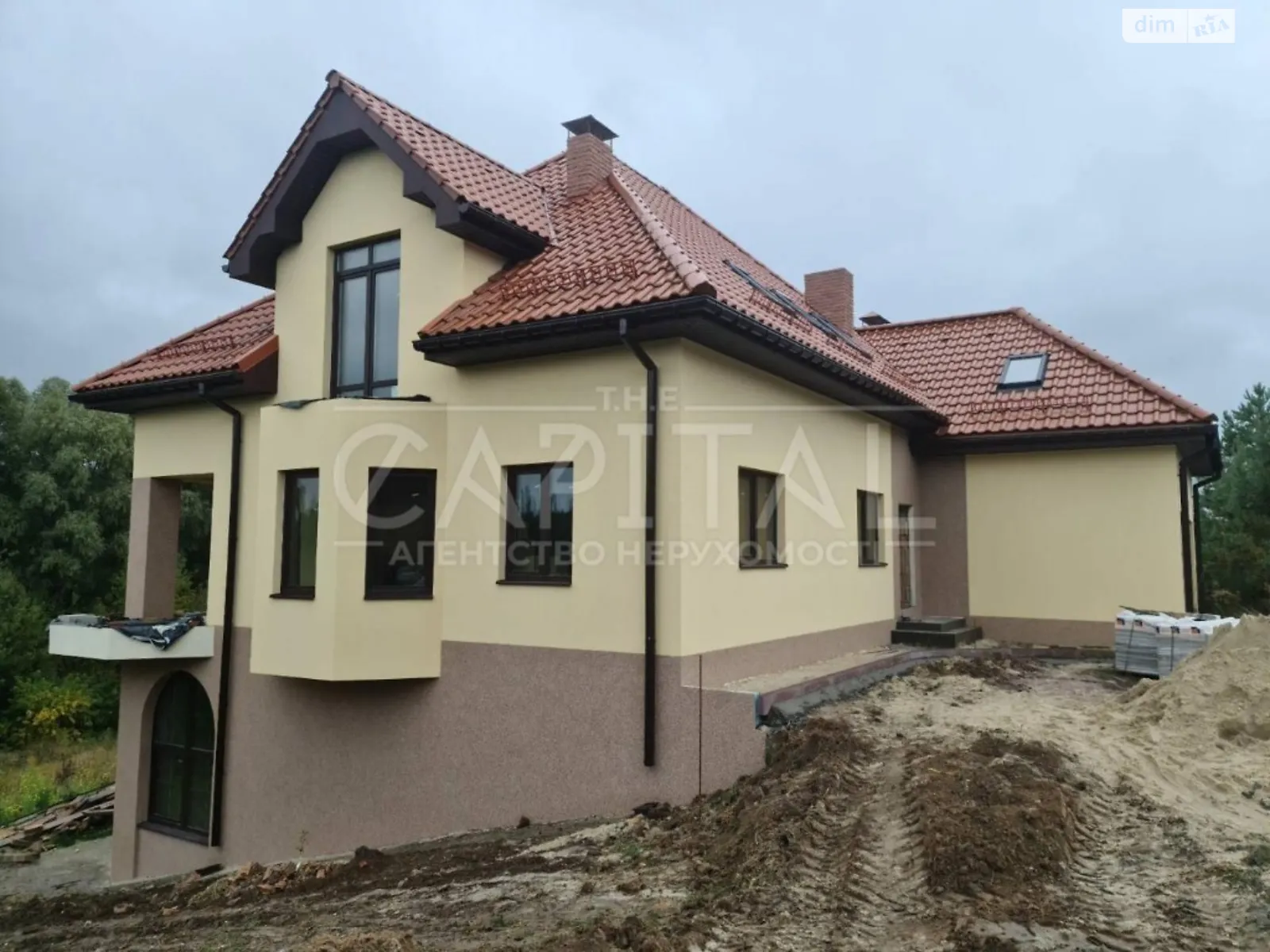 Продается дом на 3 этажа 400 кв. м с камином, цена: 180000 $ - фото 1