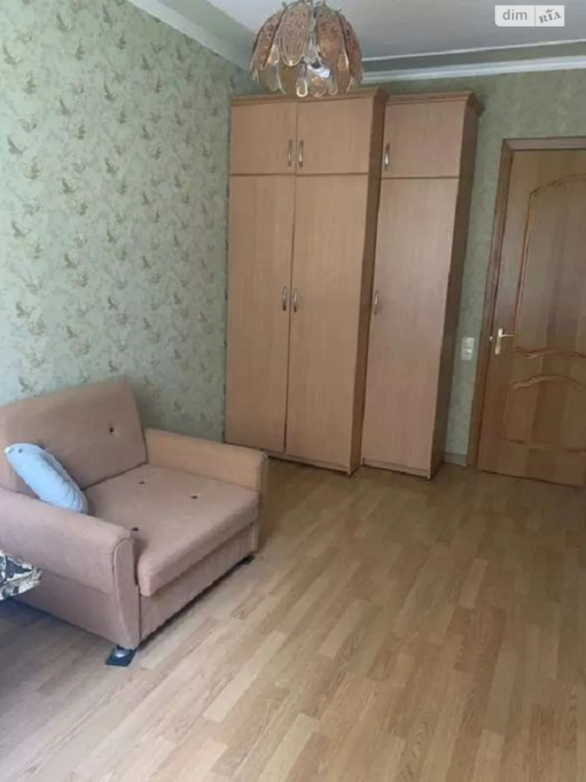 Продается 3-комнатная квартира 60 кв. м в Харькове, просп. Героев Сталинграда