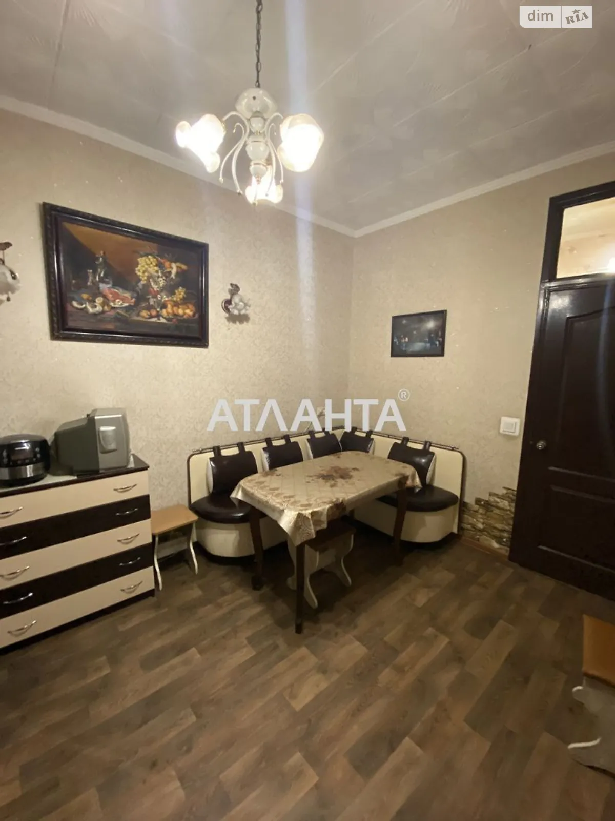 Продається офіс 104.3 кв. м в бізнес-центрі, цена: 120000 $