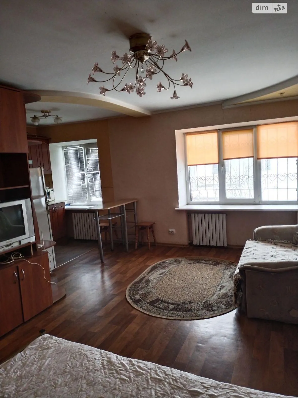 Продается 1-комнатная квартира 32 кв. м в Полтаве, цена: 32000 $