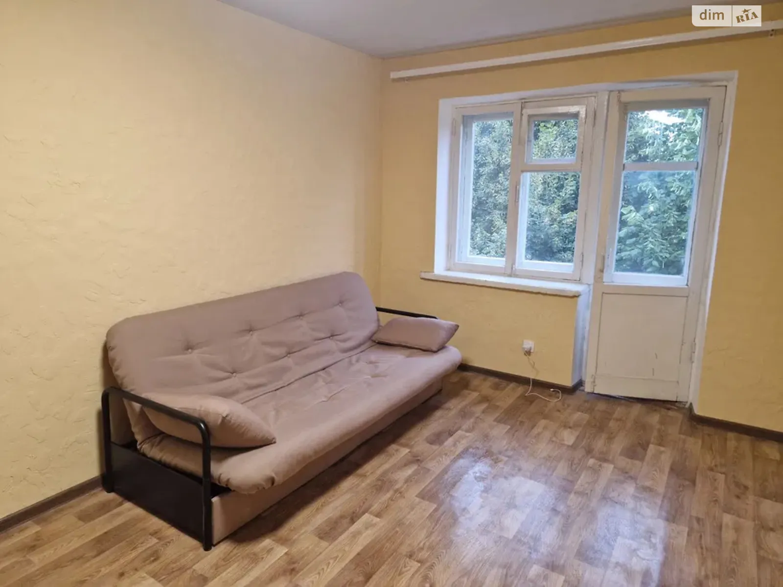 Продается 1-комнатная квартира 33 кв. м в Днепре, цена: 15000 $