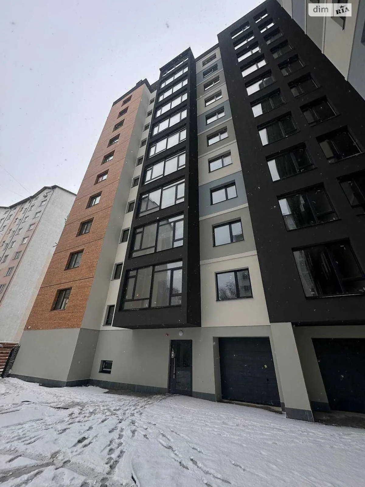 Продается 1-комнатная квартира 51 кв. м в Ивано-Франковске, ул. Целевича Юлиана, 4А