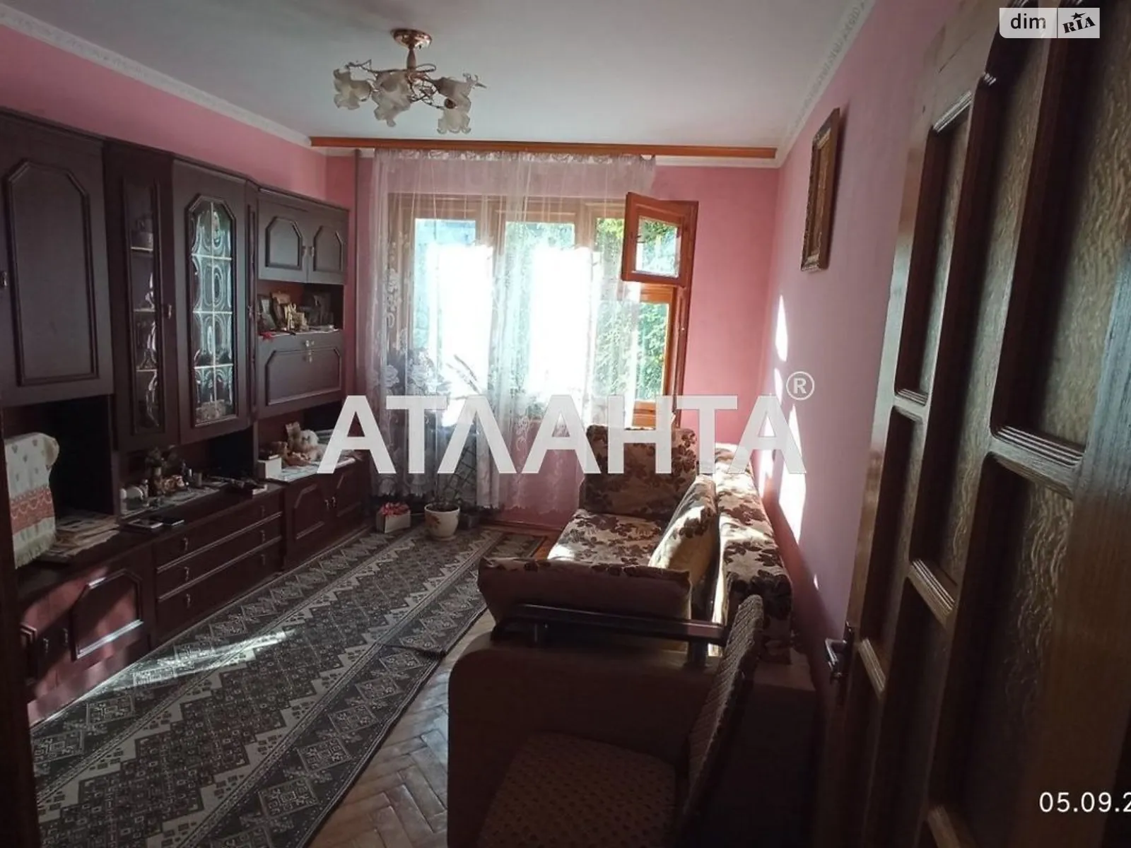 Продается 4-комнатная квартира 71.5 кв. м в Львове, ул. Шафарика