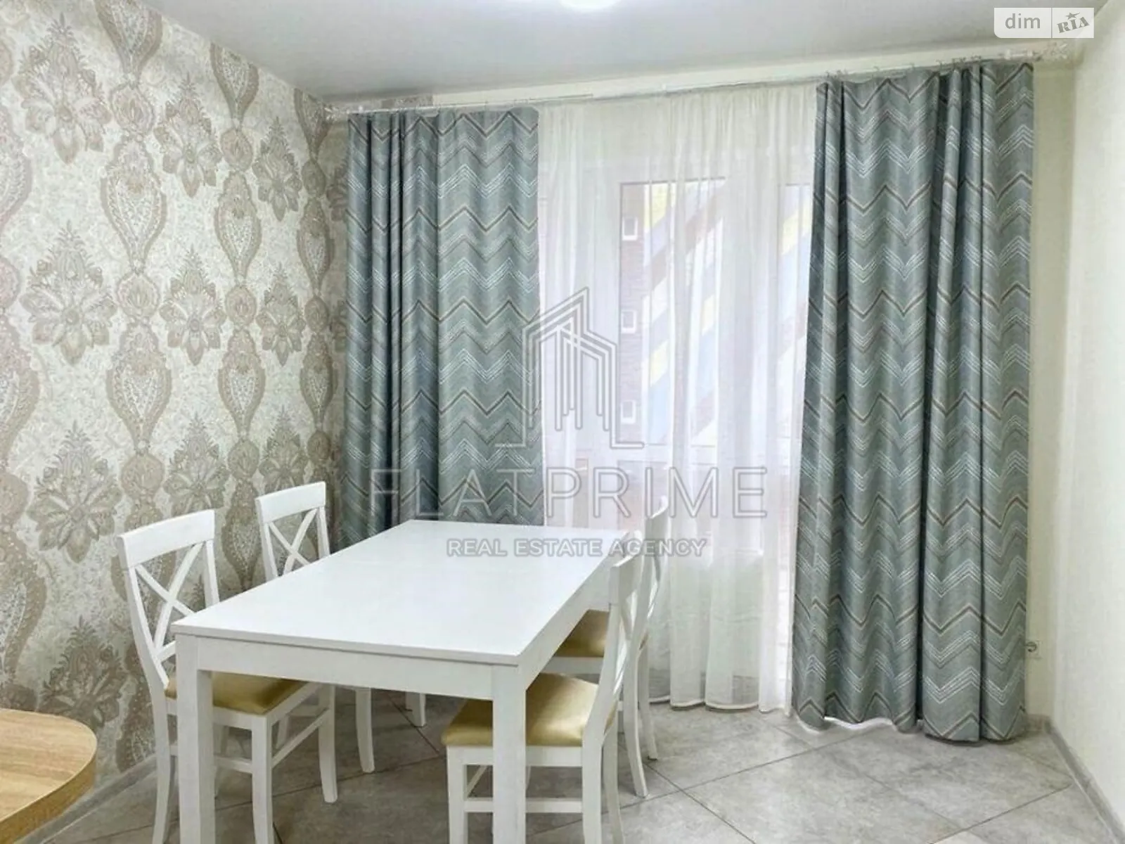 Продается 2-комнатная квартира 56 кв. м в Киеве, ул. Стеценко, 75