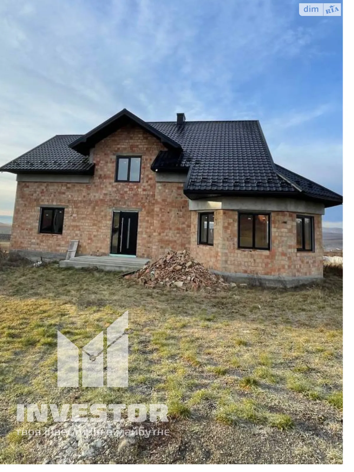 Продається будинок 2 поверховий 278 кв. м з гаражем, цена: 145000 $