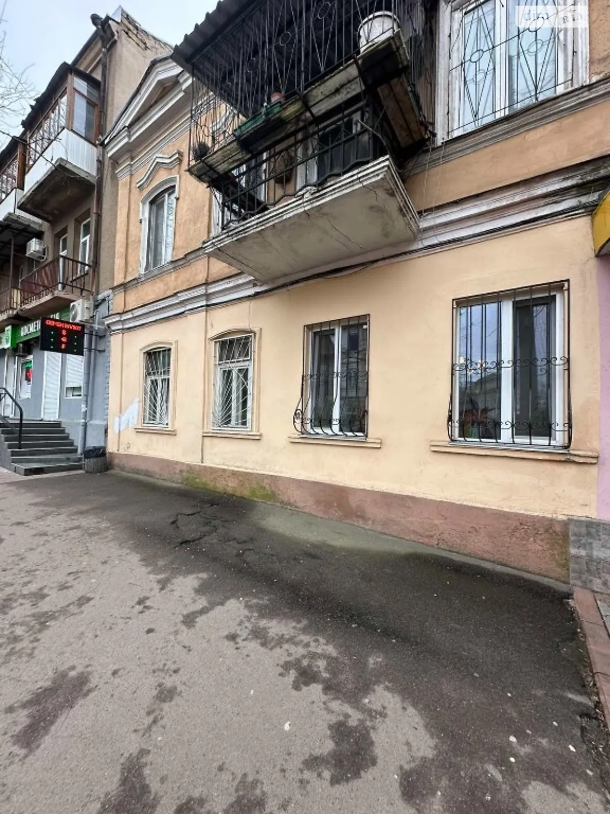 Продается 3-комнатная квартира 104.3 кв. м в Одессе, ул. Торговая - фото 1