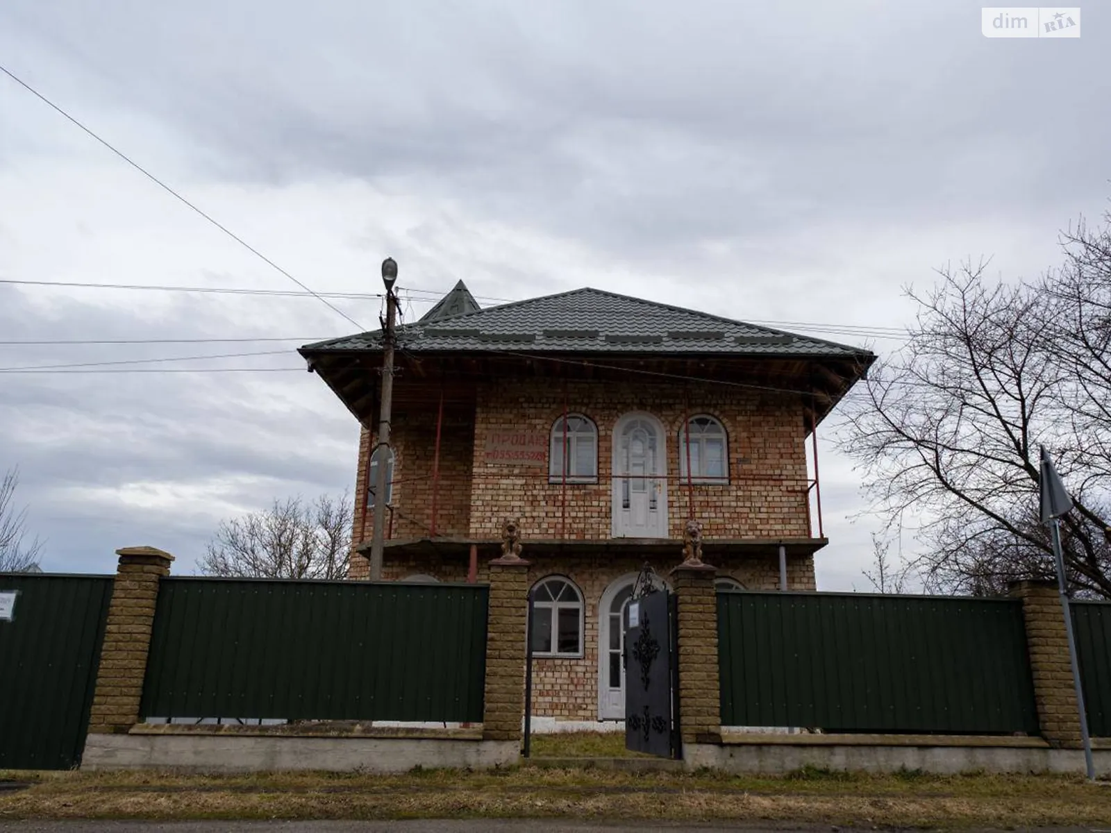 Продається будинок 2 поверховий 168 кв. м з каміном, цена: 52000 $