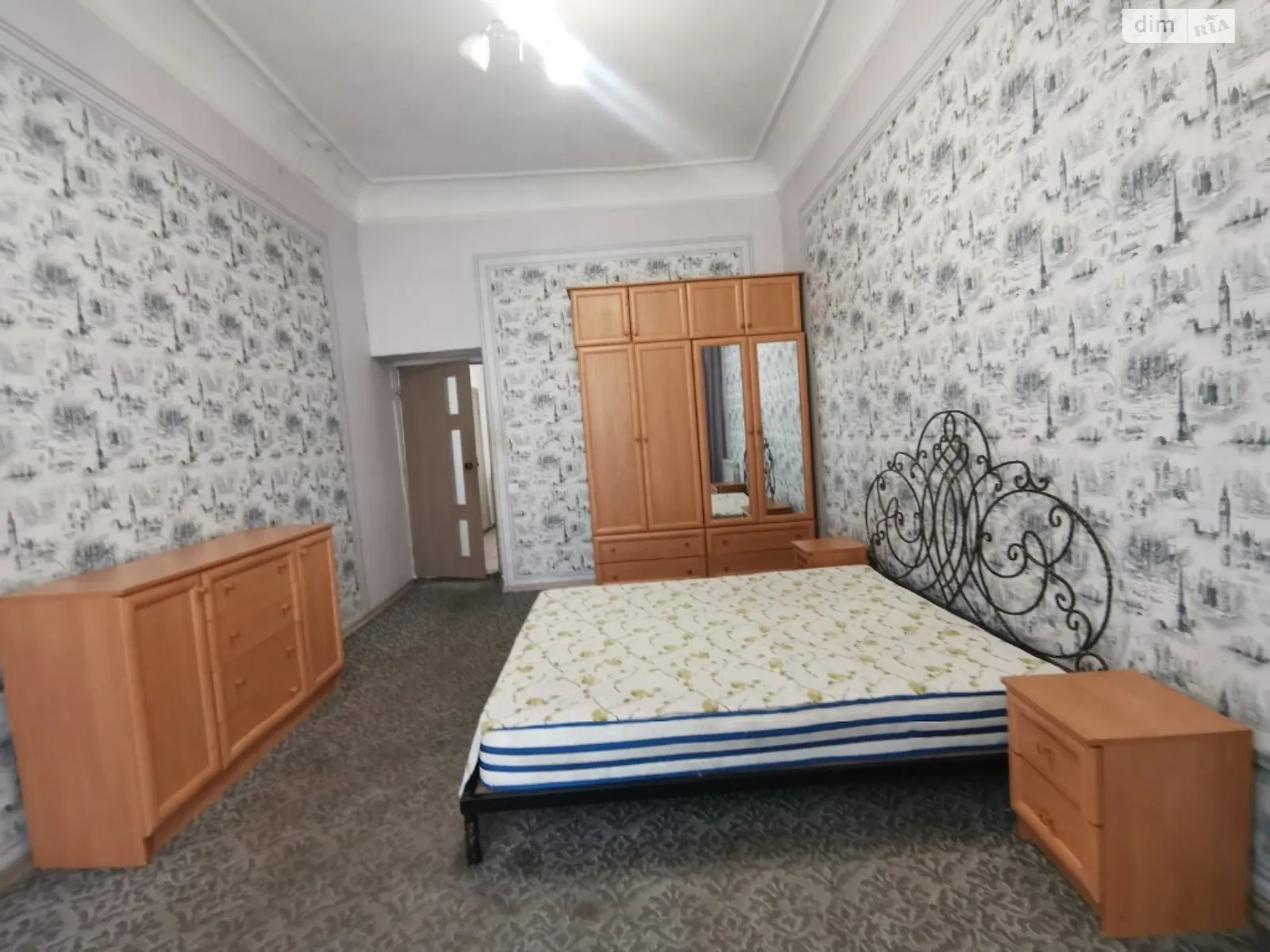 Продається 1-кімнатна квартира 46 кв. м у Одесі, ул. Новосельського