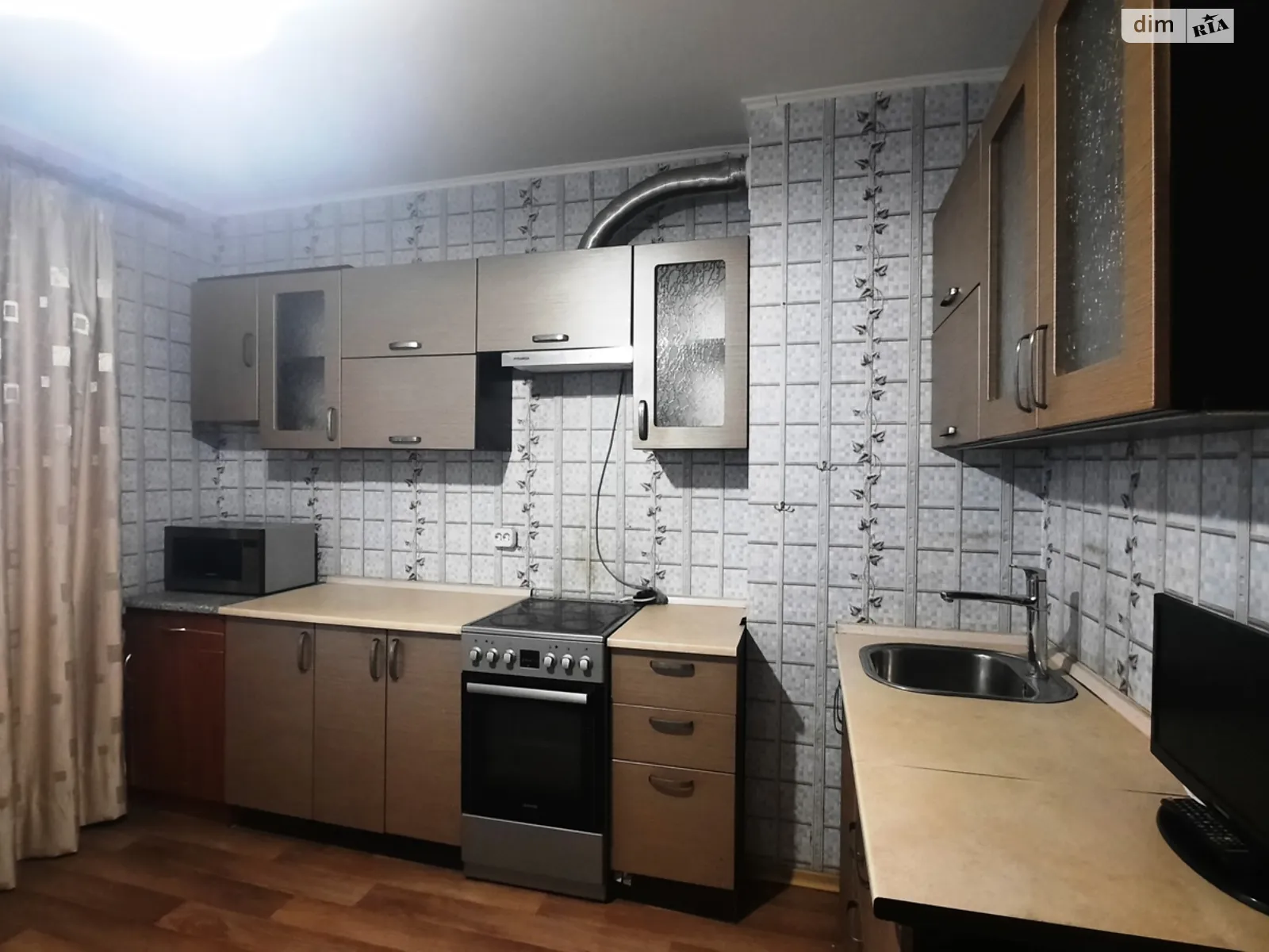 Продается 1-комнатная квартира 55 кв. м в Киеве, цена: 57000 $