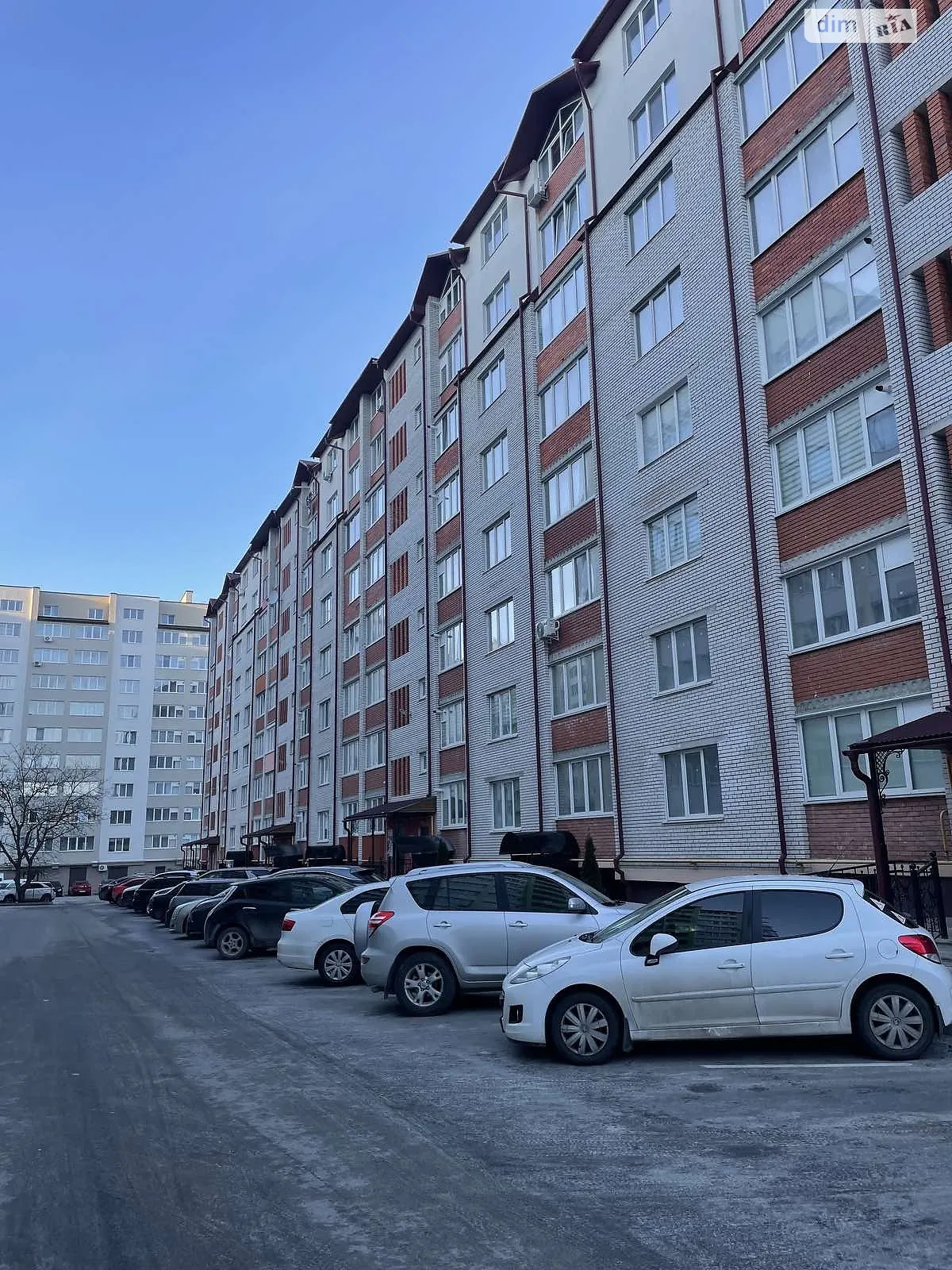 3-комнатная квартира 80 кв. м в Тернополе, ул. Вербицкого Михаила - фото 1