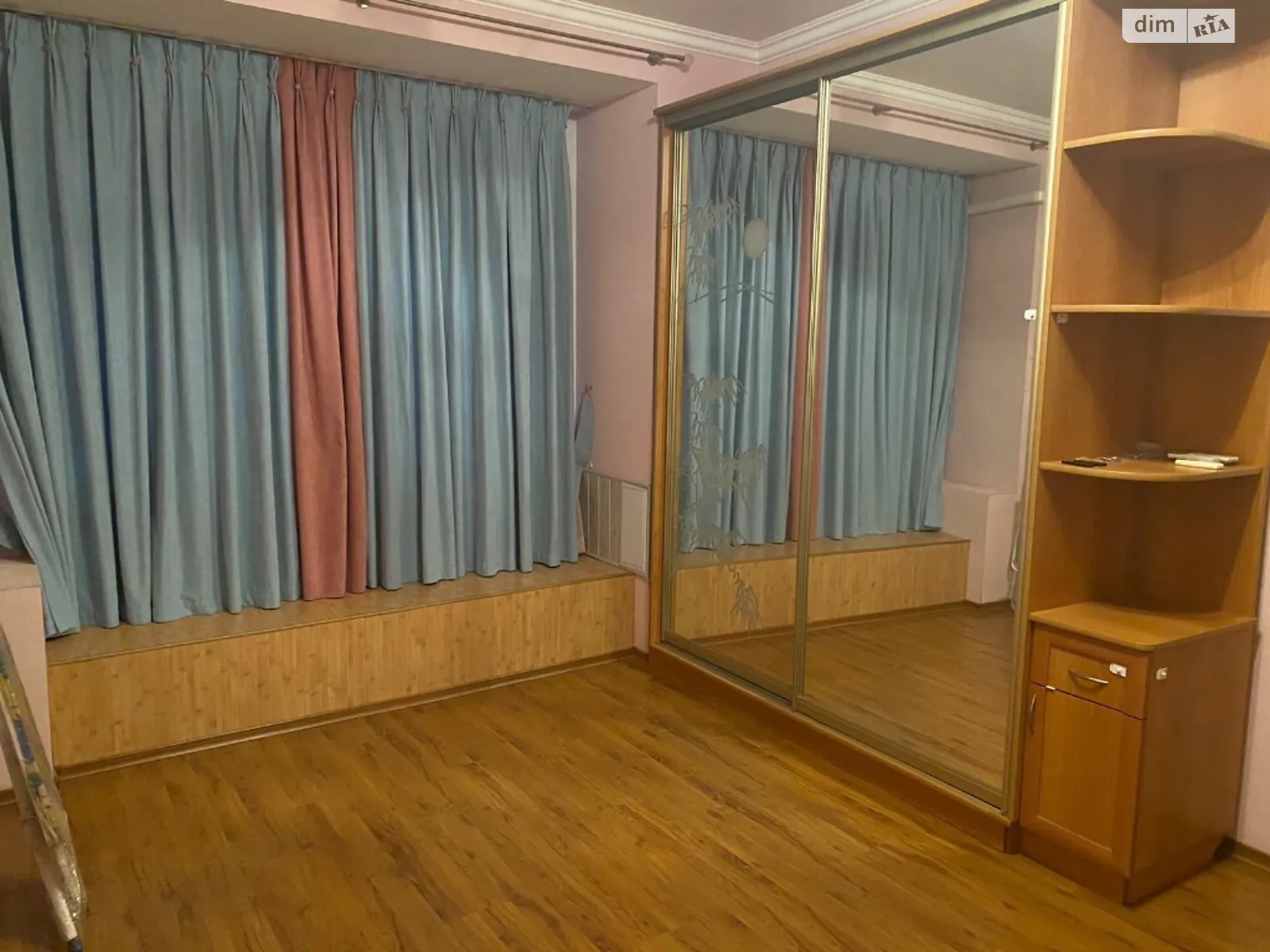 Продается 1-комнатная квартира 38 кв. м в Одессе, ул. Давида Ойстраха - фото 1