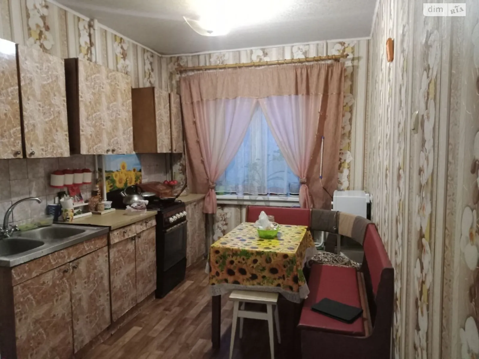 Продається 3-кімнатна квартира 67 кв. м у Полтаві, бул. Боровиковського - фото 1