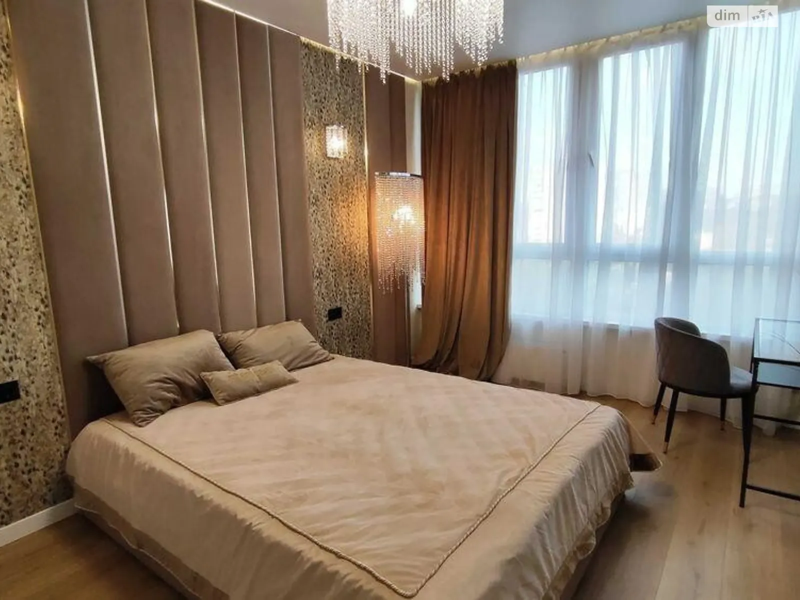 Продается 3-комнатная квартира 85 кв. м в Киеве, ул. Кадетский Гай, 10 - фото 1