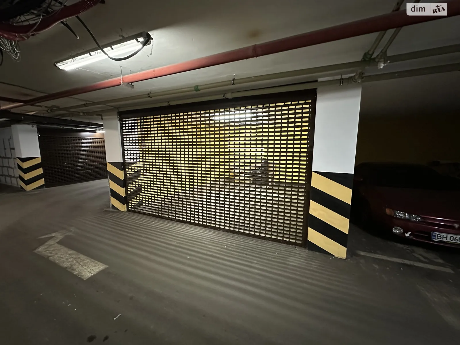 Продается подземный паркинг универсальный на 22 кв. м, цена: 15500 $ - фото 1