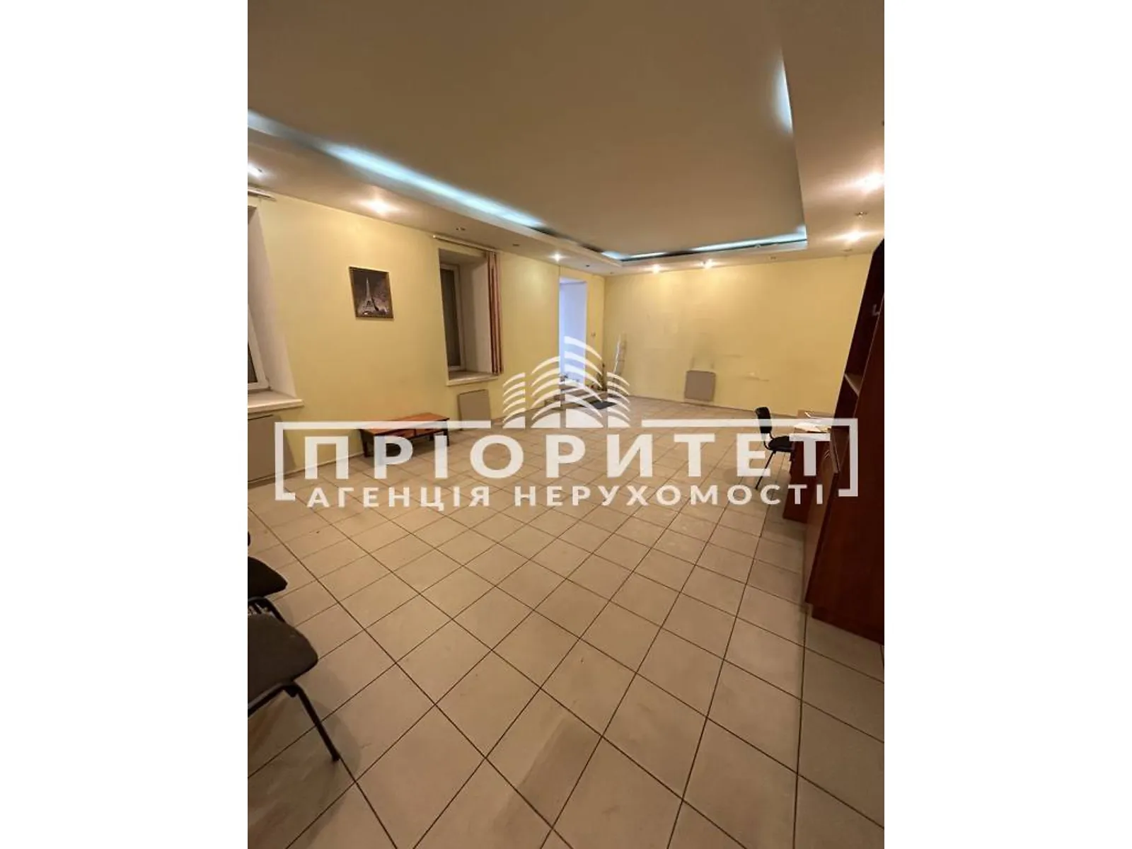 Продается офис 83.5 кв. м в бизнес-центре, цена: 67000 $