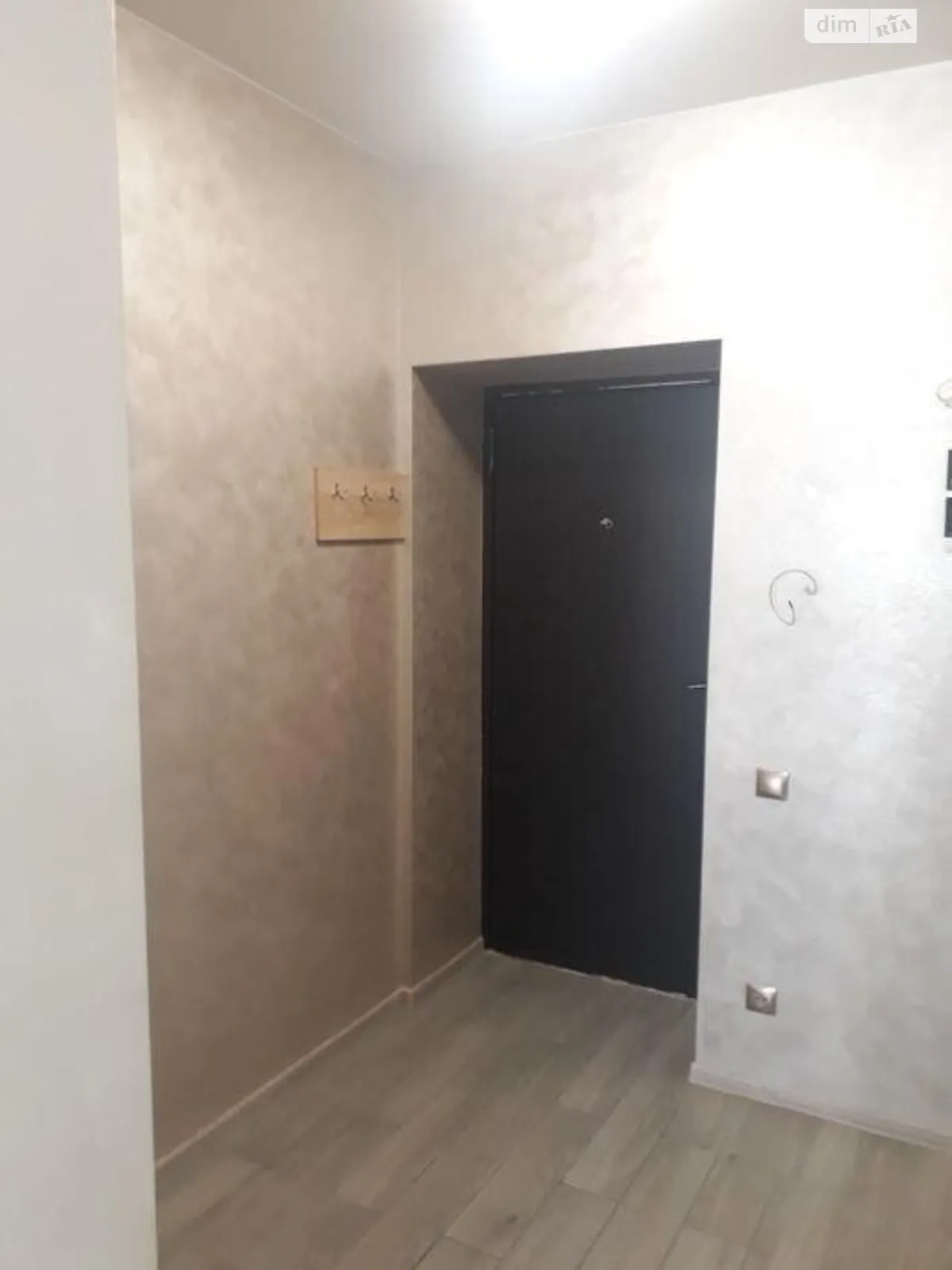Продается 1-комнатная квартира 38 кв. м в Софиевской Борщаговке, ул. Волошковая, 9 - фото 1