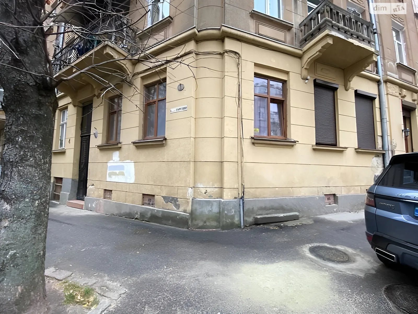Сдается в аренду 1-комнатная квартира 52 кв. м в Львове, ул. Бандеры Степана, 45 - фото 1