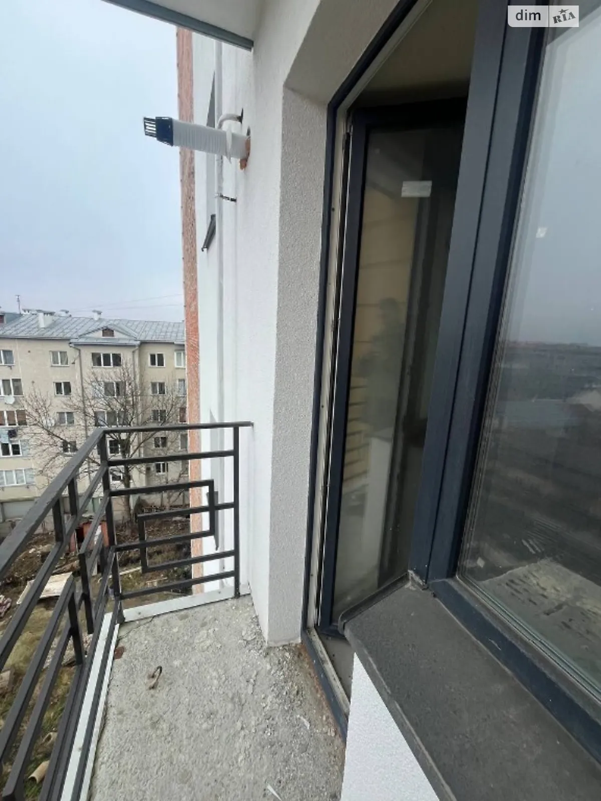 Продается 1-комнатная квартира 38 кв. м в Ивано-Франковске - фото 2