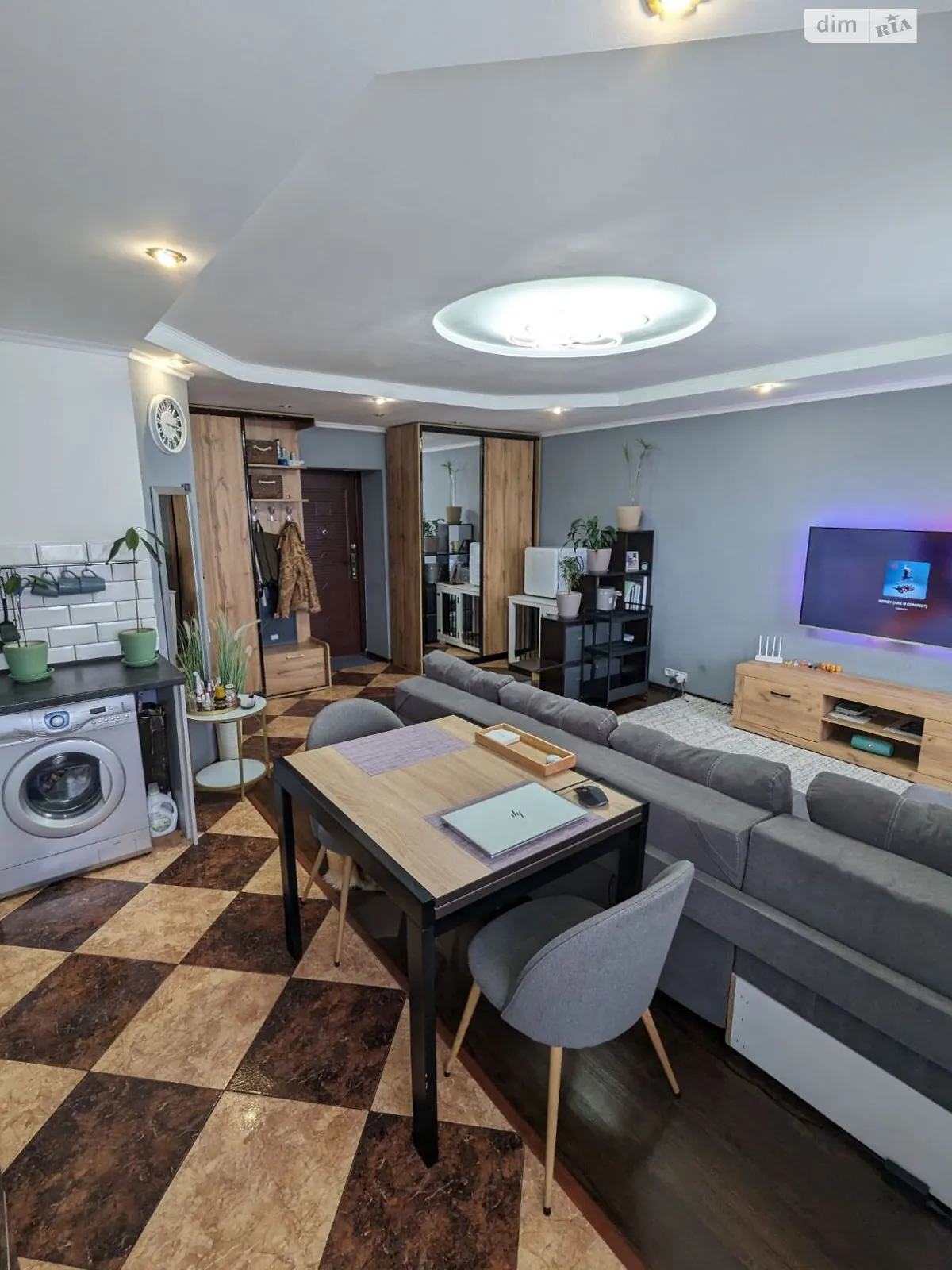 Продается 1-комнатная квартира 31.1 кв. м в Черкассах, цена: 35000 $