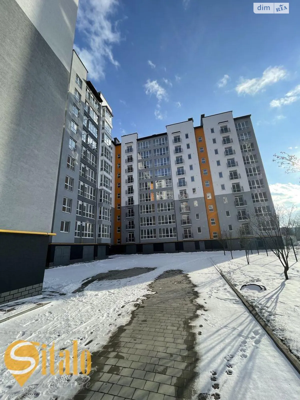 Продается 2-комнатная квартира 69.9 кв. м в Ивано-Франковске, ул. Химиков, 39 - фото 1