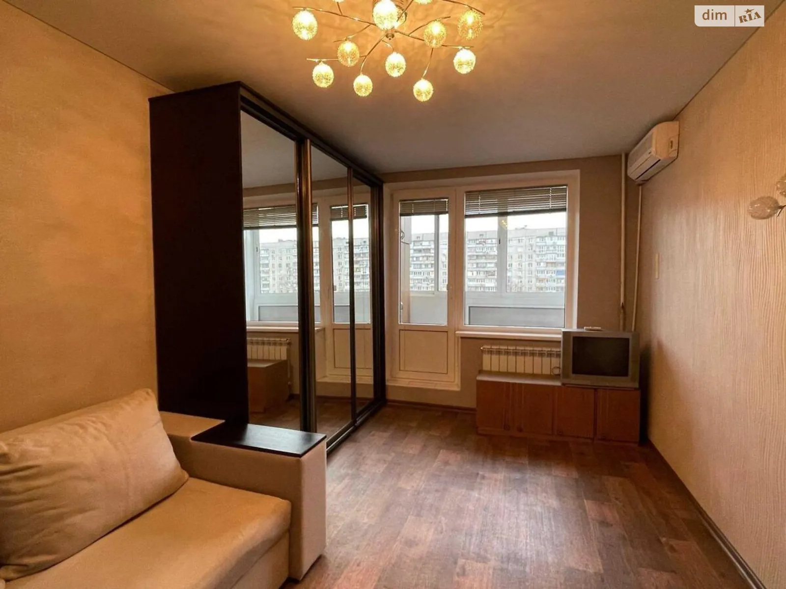 Продается 1-комнатная квартира 33 кв. м в Харькове, ул. Академика Павлова, 311